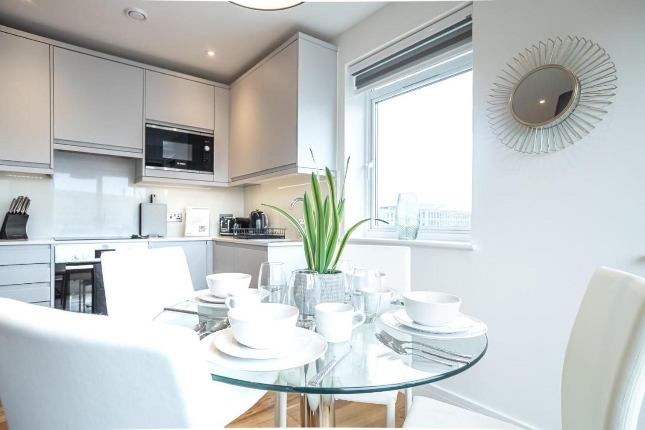 Luxe & Stylish 1 & 2 Bed Flats Near Heathrow, Legoland, & Windsor Slough Exteriér fotografie