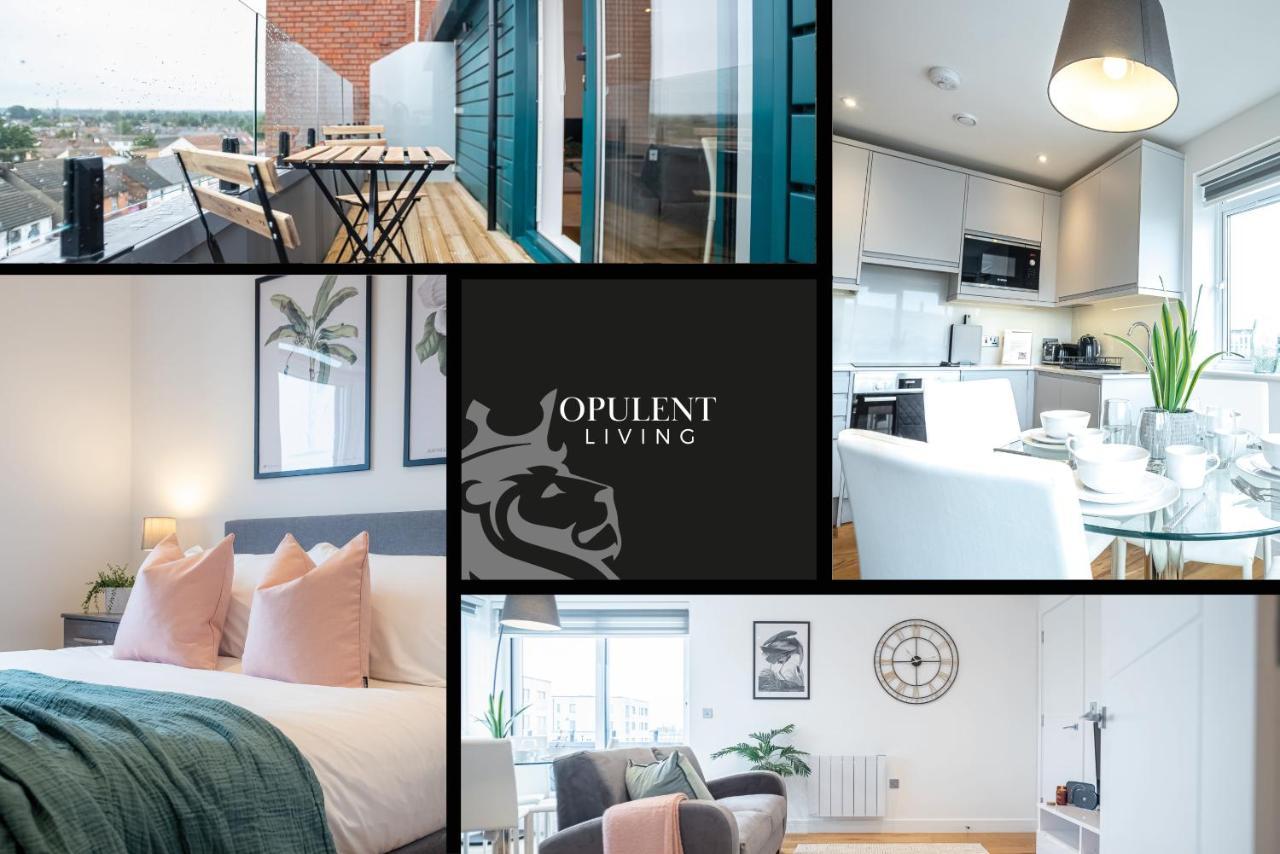 Luxe & Stylish 1 & 2 Bed Flats Near Heathrow, Legoland, & Windsor Slough Exteriér fotografie