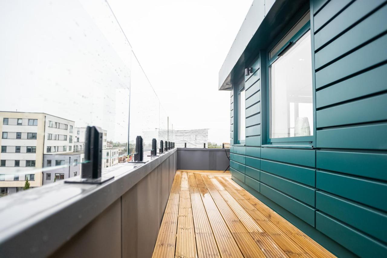 Luxe & Stylish 1 & 2 Bed Flats Near Heathrow, Legoland, & Windsor Slough Exteriér fotografie